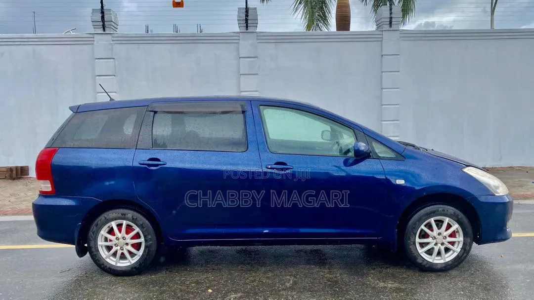 Toyota Wish 2006 Blue
