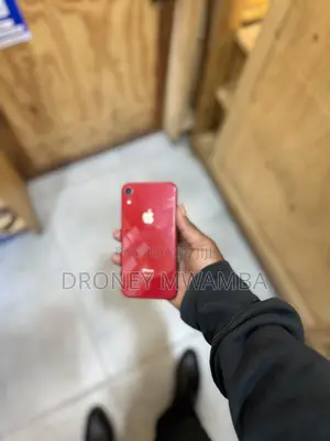 Apple iPhone XR 64 GB Red