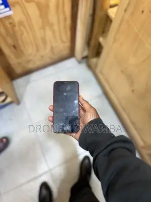 Apple iPhone XR 64 GB Red