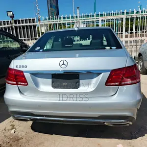 Mercedes-Benz E250 2016 Silver