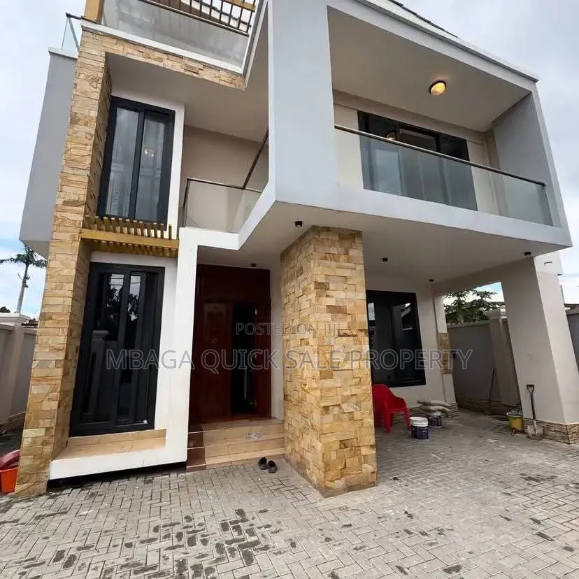 5bdrm Maisonette in Sinza for rent
