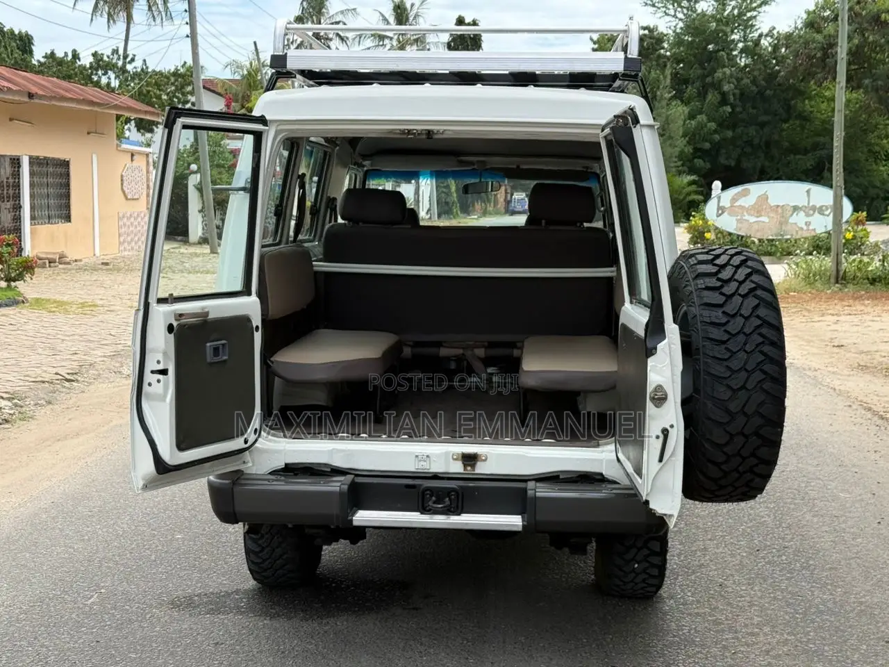 Toyota Land Cruiser 2005 White