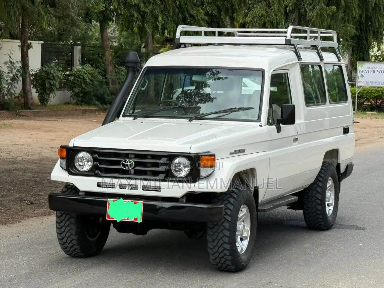Toyota Land Cruiser 2005 White
