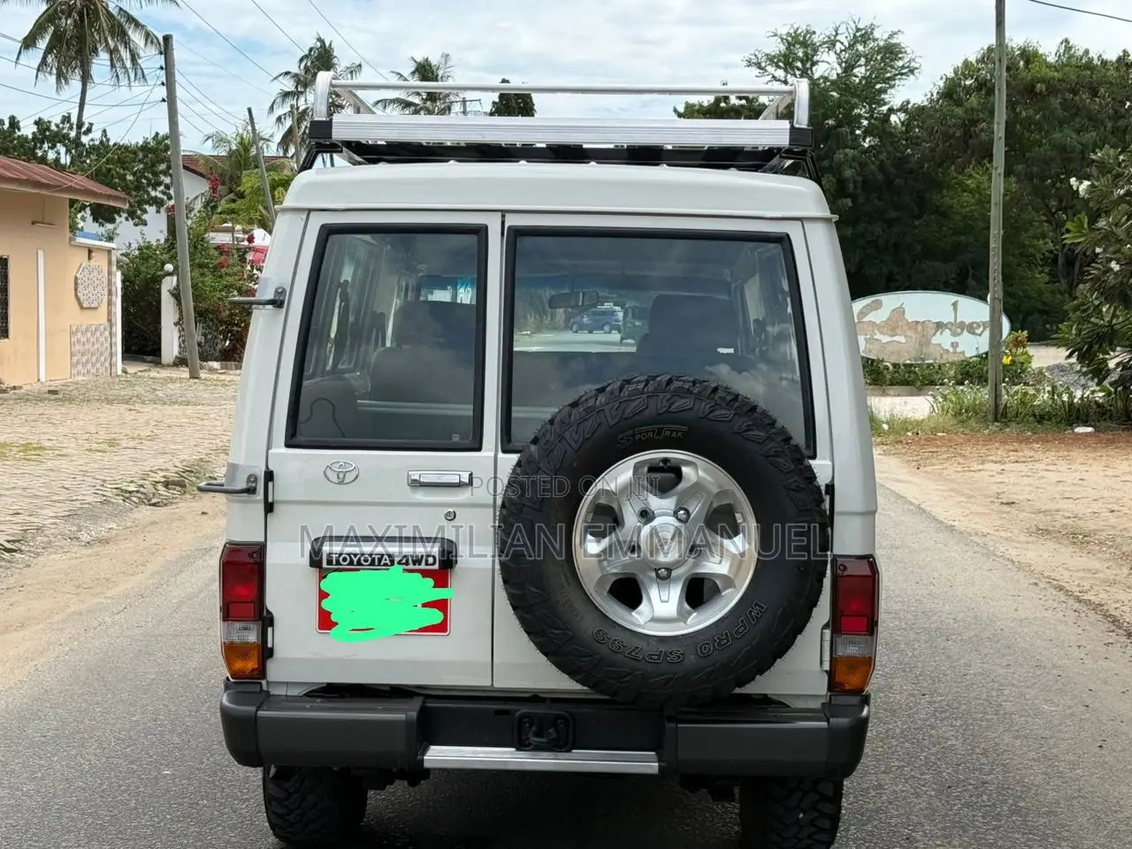 Toyota Land Cruiser 2005 White
