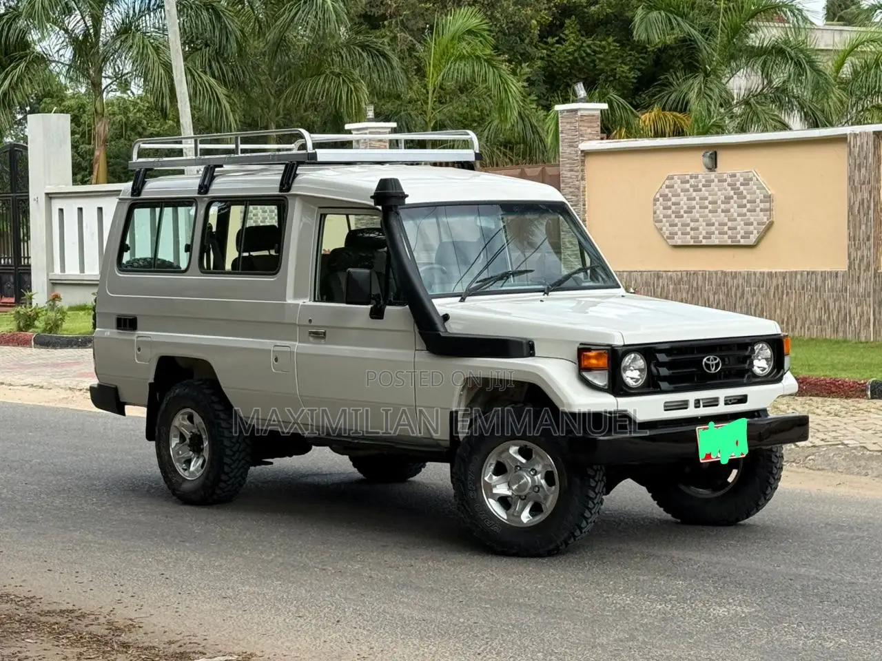 Toyota Land Cruiser 2005 White