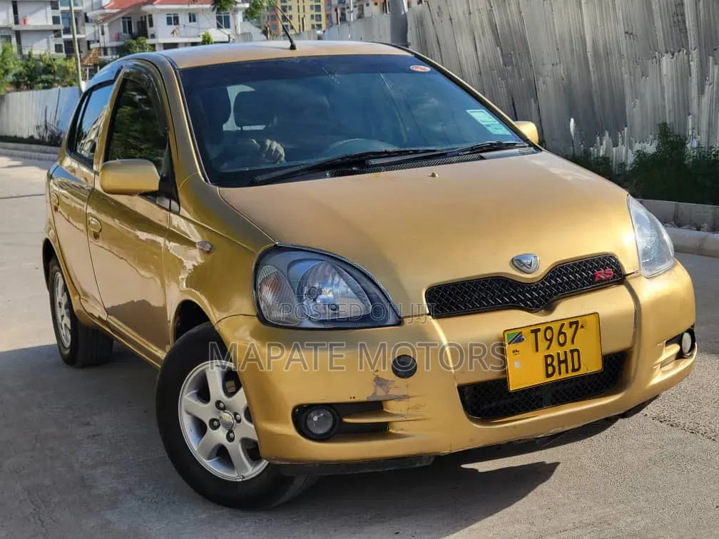 Toyota Vitz 1.5 FWD 5dr 2003 Gold