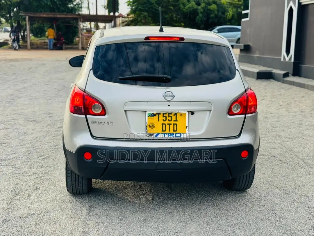 Nissan Dualis 2010 Silver