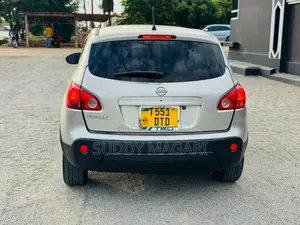 Nissan Dualis 2010 Silver