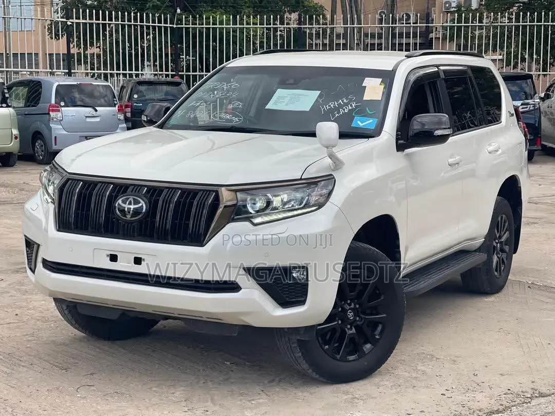 Toyota Land Cruiser Prado 2.7 2021 White
