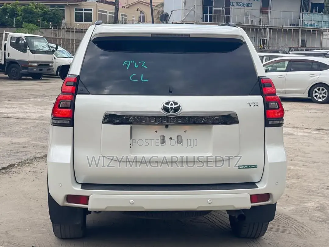 Toyota Land Cruiser Prado 2.7 2021 White