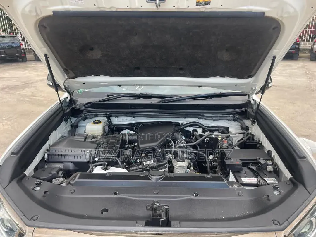Toyota Land Cruiser Prado 2.7 2021 White