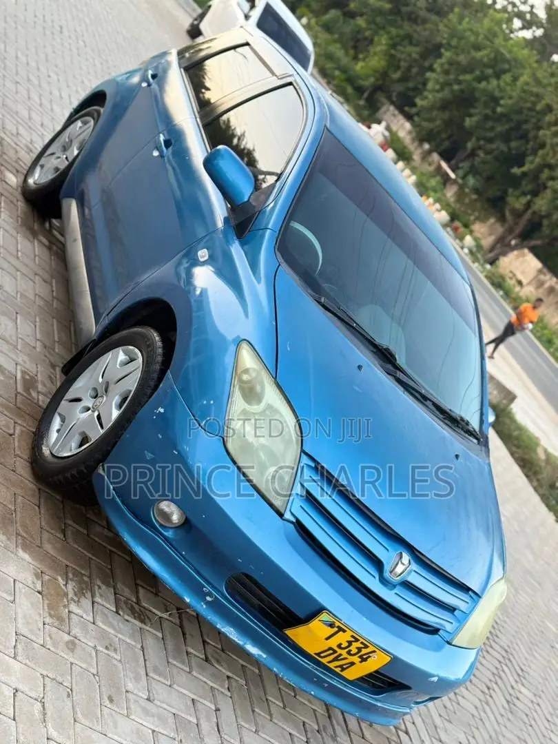 Toyota IST 2004 Blue