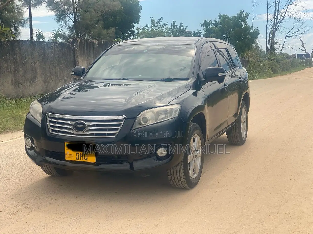 Toyota Vanguard 2010 Black