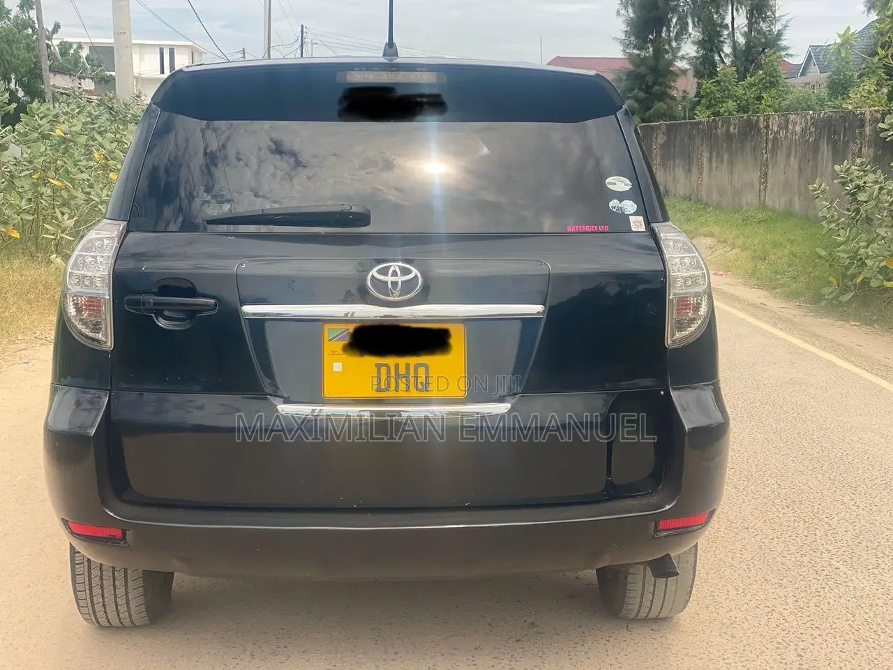 Toyota Vanguard 2010 Black