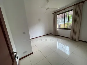4bdrm House in Oyster Bay for rent