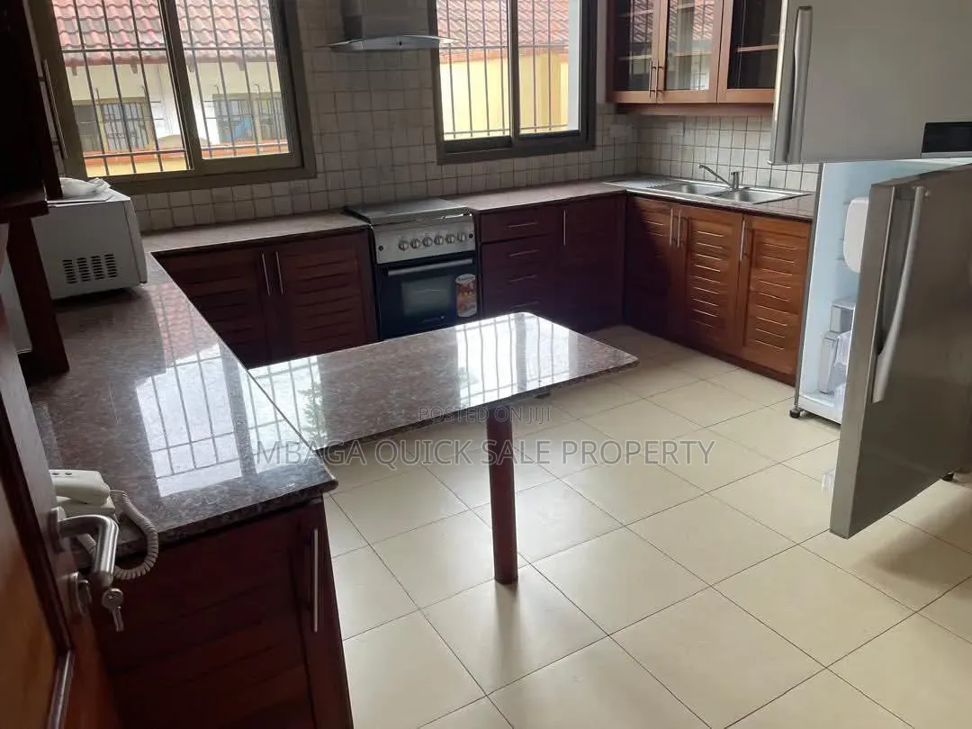4bdrm House in Oyster Bay for rent