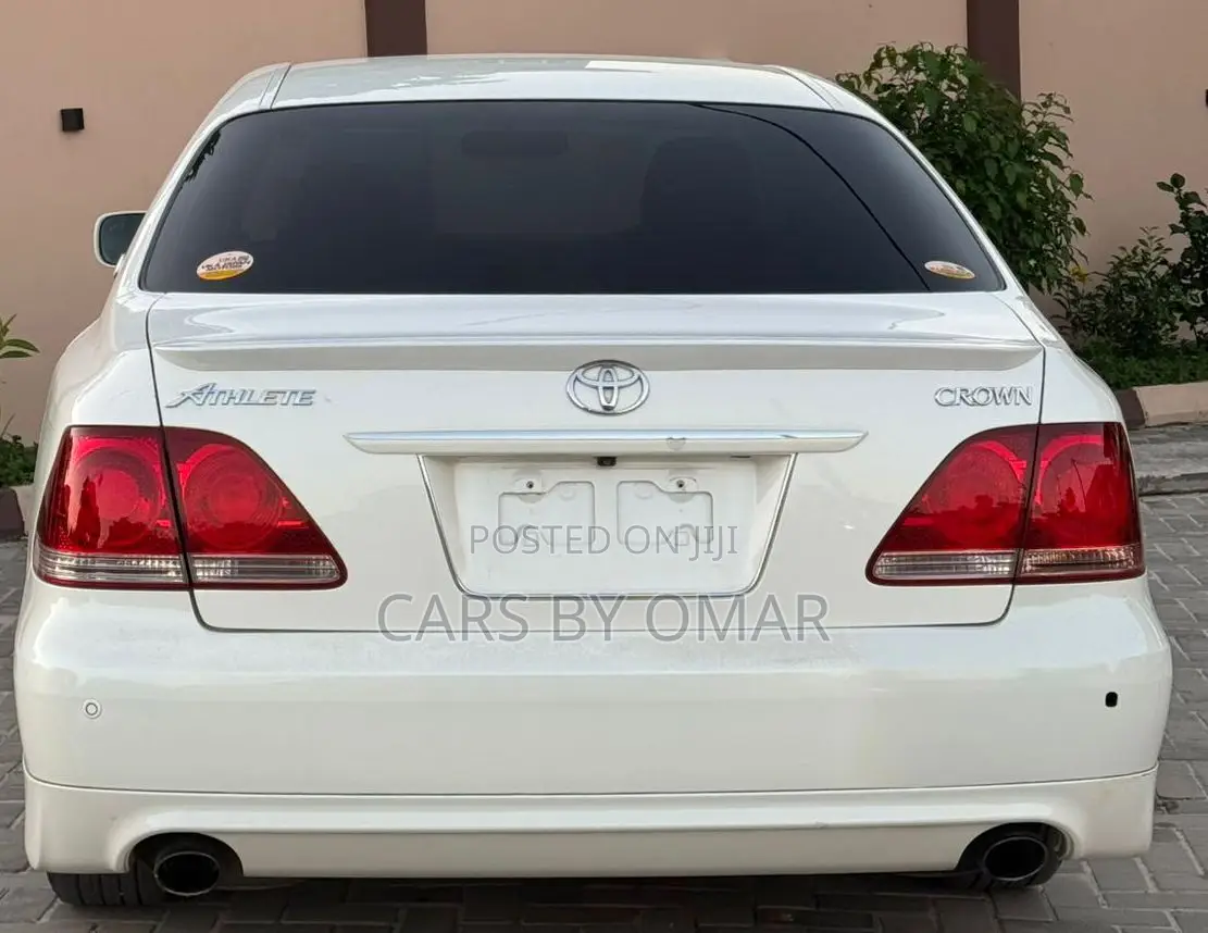 Toyota Crown 2007 White