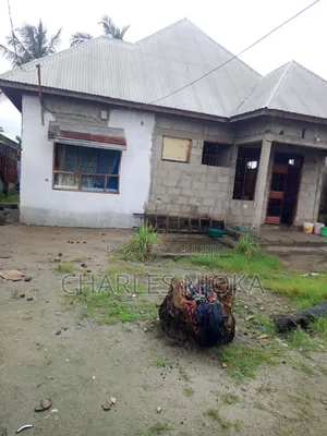 4bdrm Farm House in Mazizini, Ilala for sale