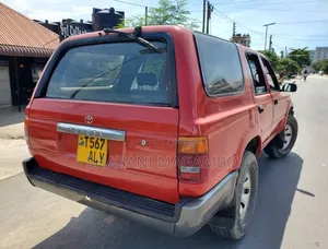 Toyota Hilux Surf 1996 Red