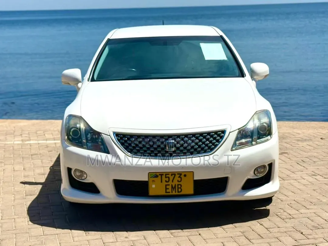 Toyota Crown 2009 Pearl