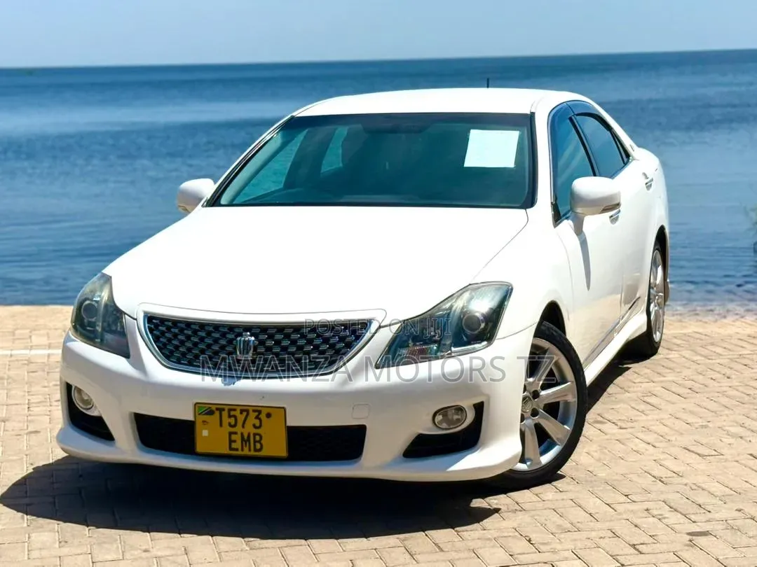 Toyota Crown 2009 Pearl