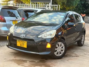 Toyota Aqua 2014 Black