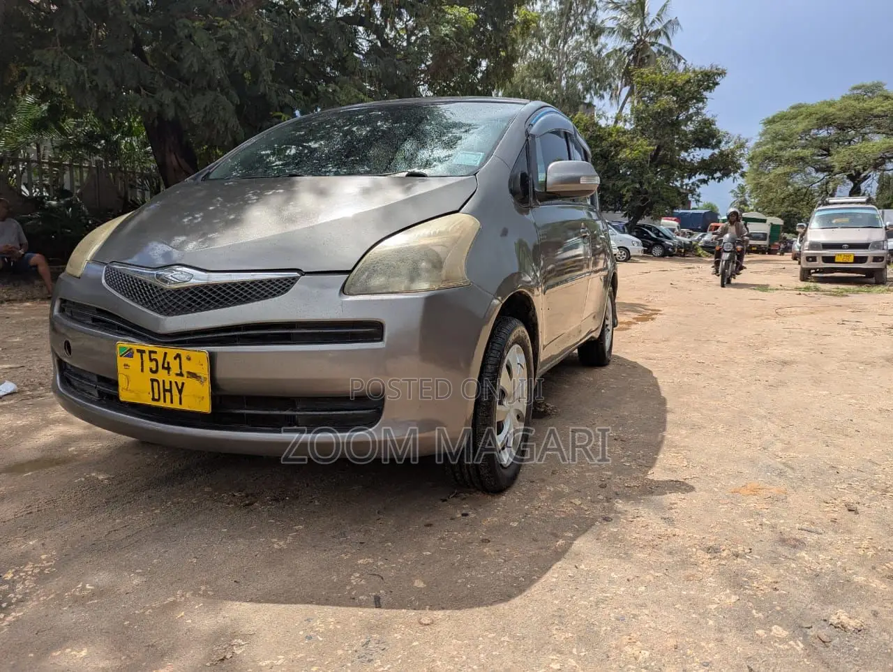 Toyota Ractis 2007 Gray