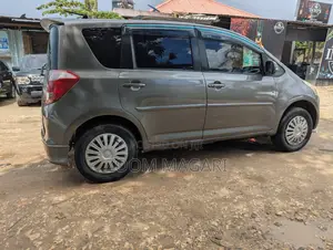 Toyota Ractis 2007 Gray