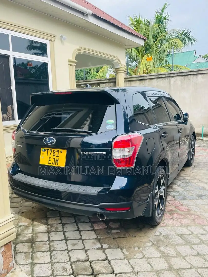 Subaru Forester 2014 Black