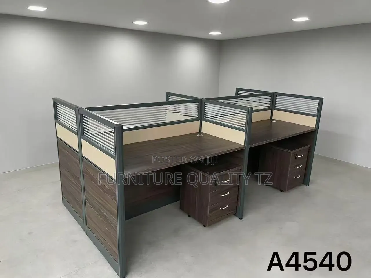 Office Workstation for 4 People