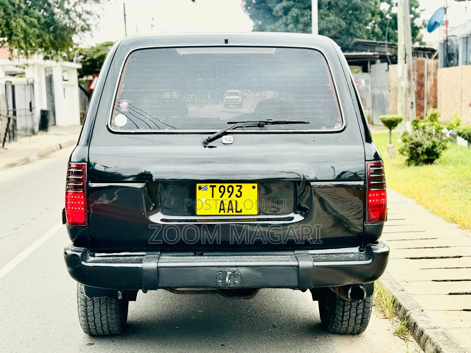Toyota Land Cruiser 1998 Black