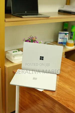 Laptop Microsoft Surface Laptop 2 8GB Intel Core i7 SSD 256GB