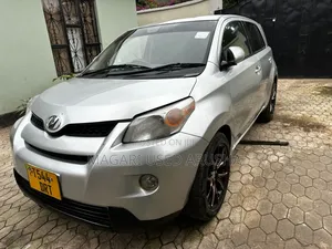 Toyota IST 2008 Silver