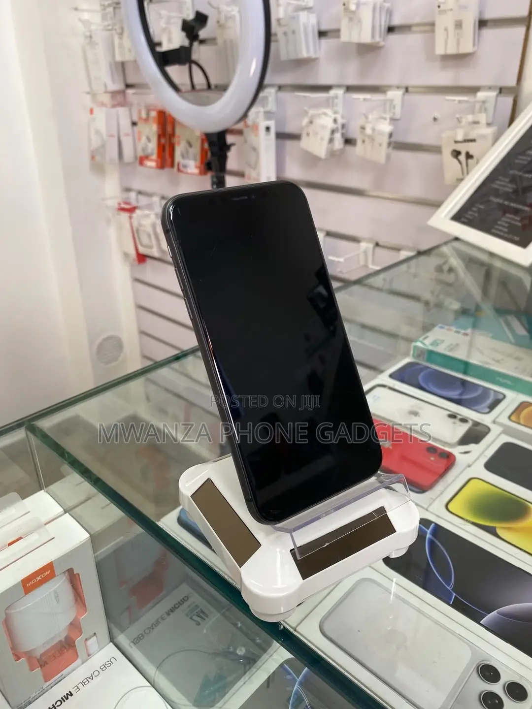 Apple iPhone 11 64 GB Black