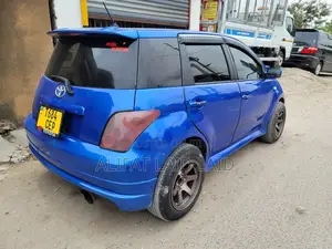 Toyota IST 2004 Blue