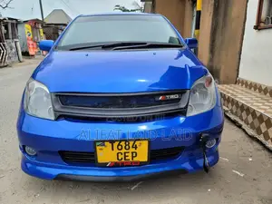 Toyota IST 2004 Blue