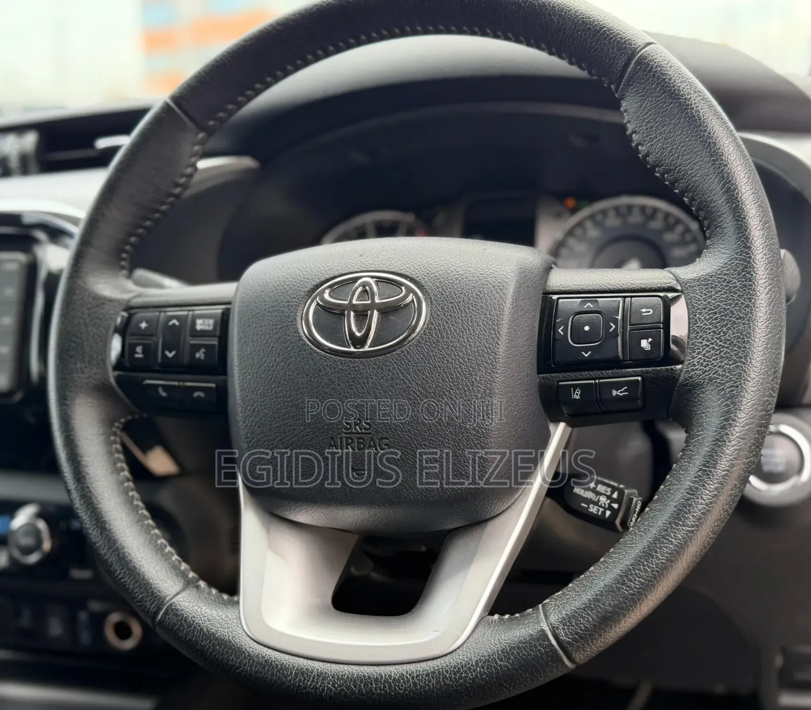 Toyota Hilux 2021 Beige