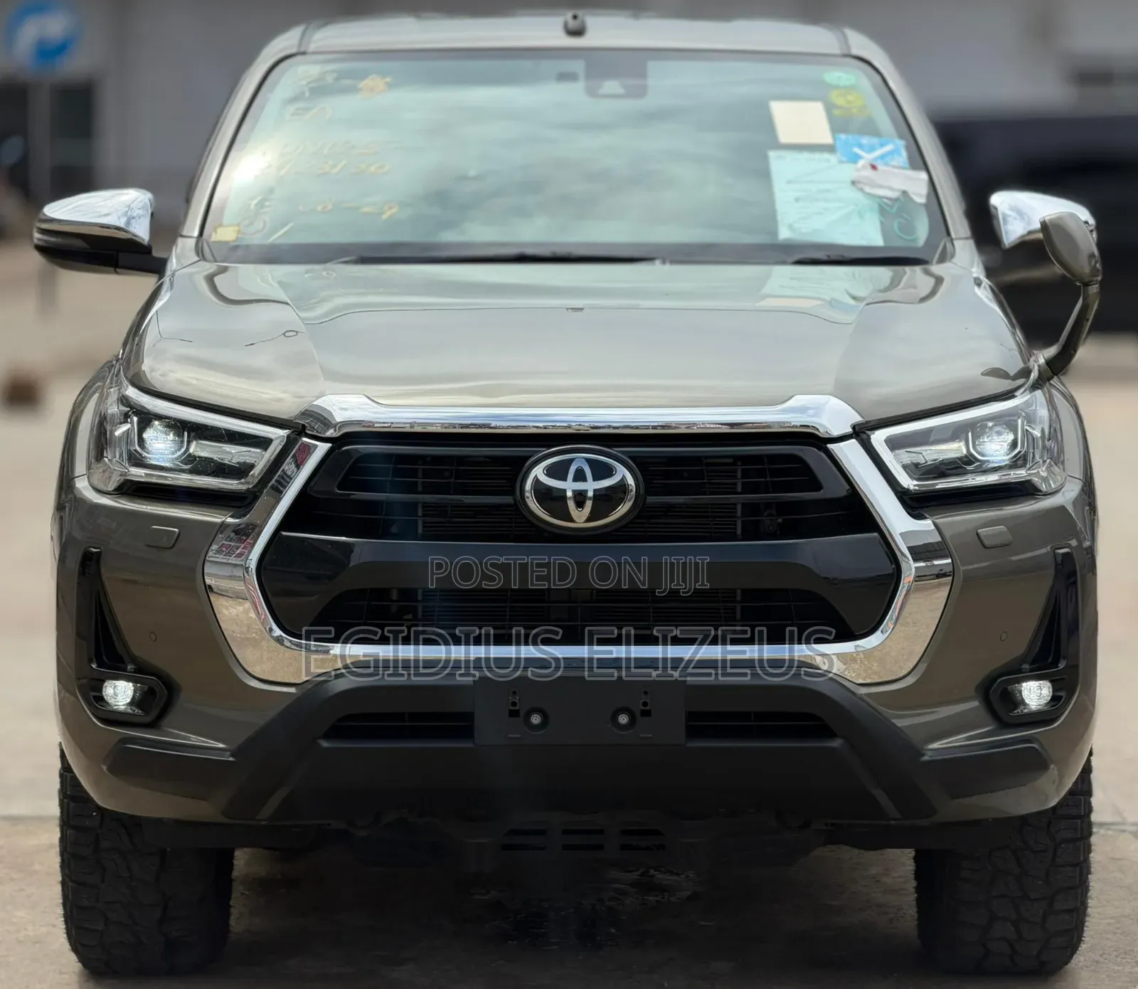 Toyota Hilux 2021 Beige