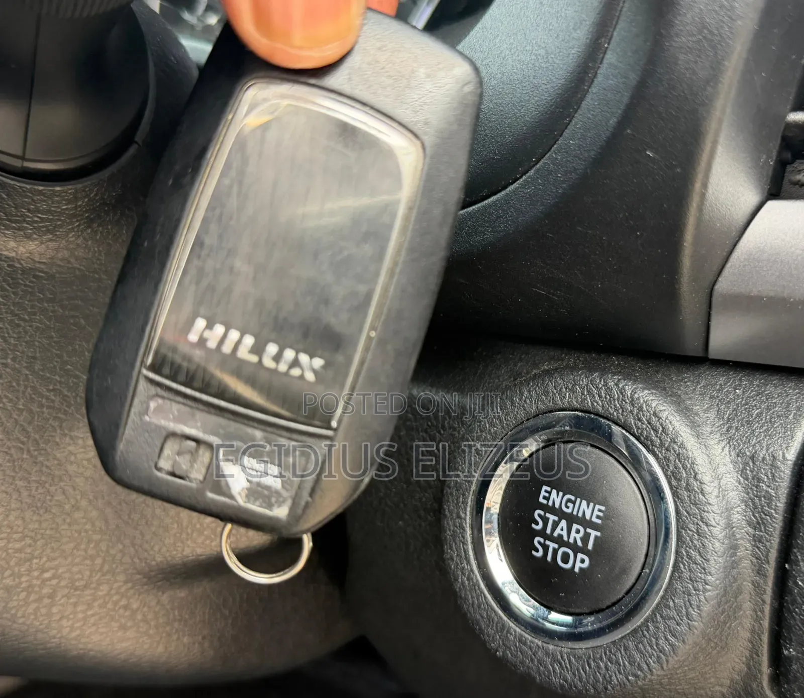 Toyota Hilux 2021 Beige
