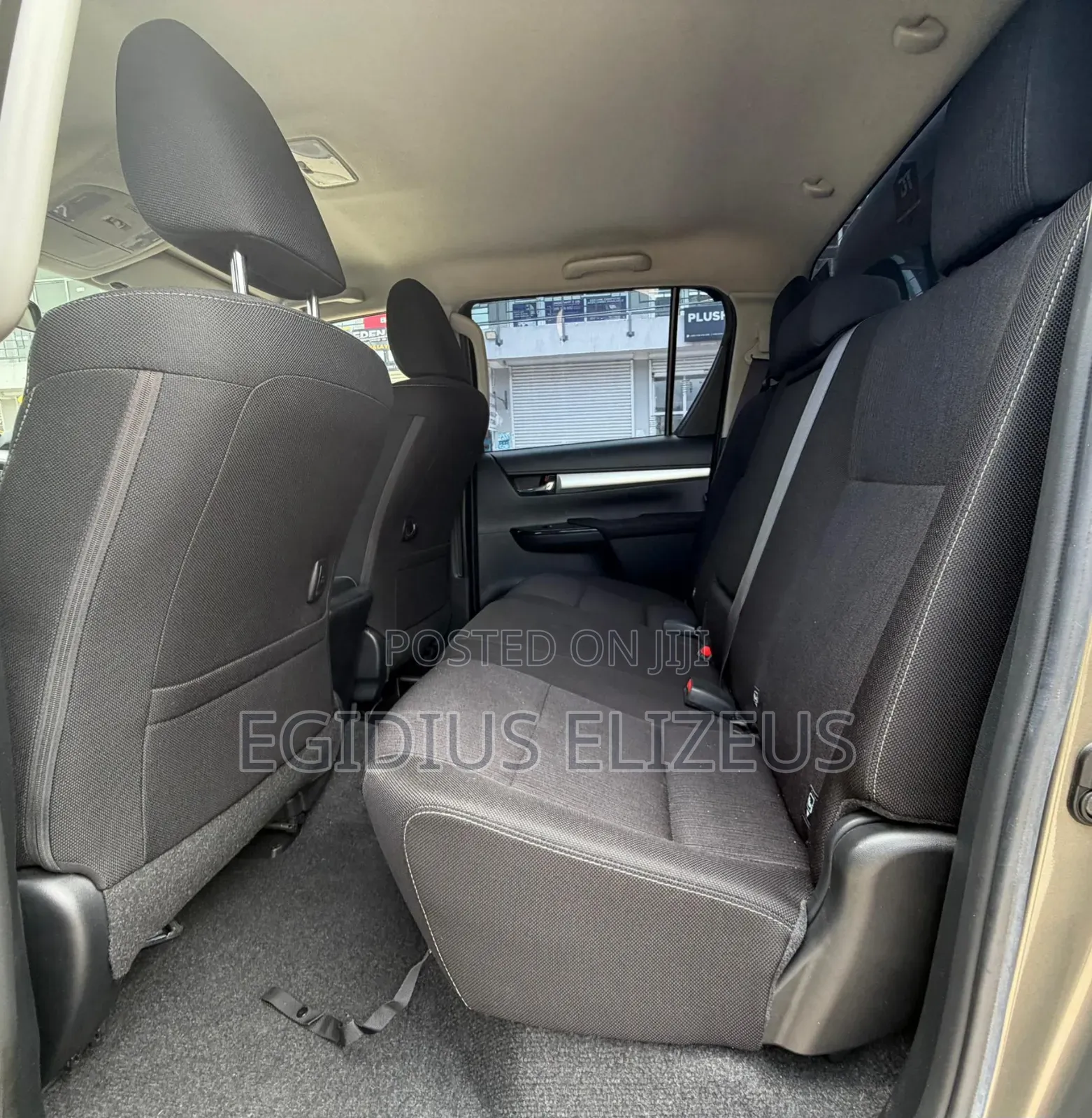 Toyota Hilux 2021 Beige