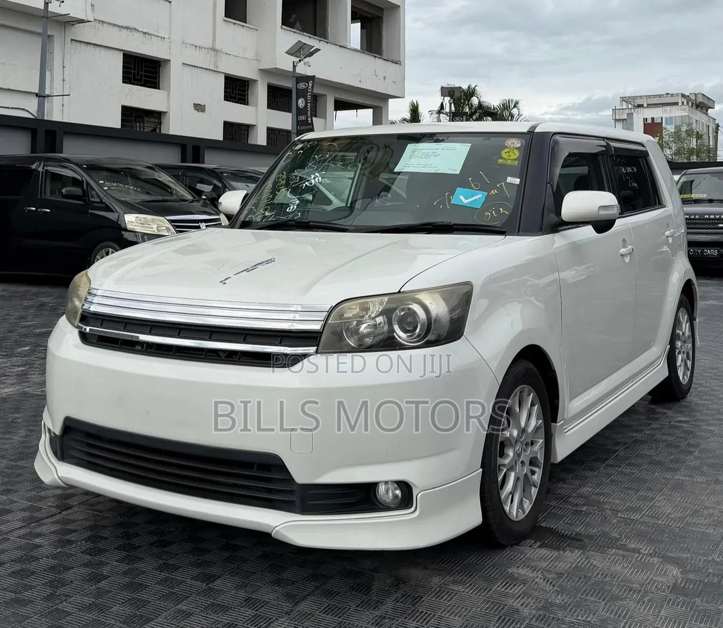 Toyota Corolla Rumion 2011 White
