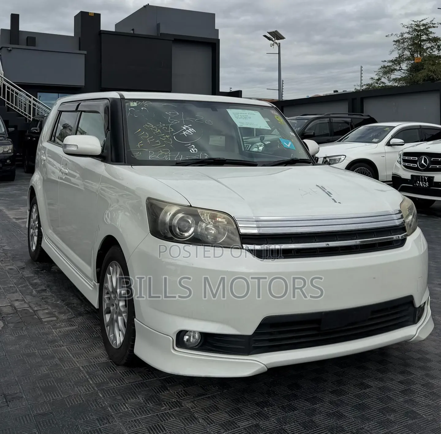Toyota Corolla Rumion 2011 White