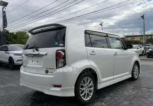 Toyota Corolla Rumion 2011 White