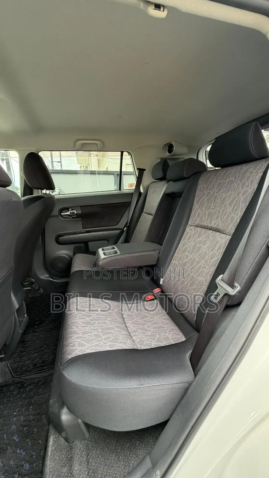 Toyota Corolla Rumion 2011 White