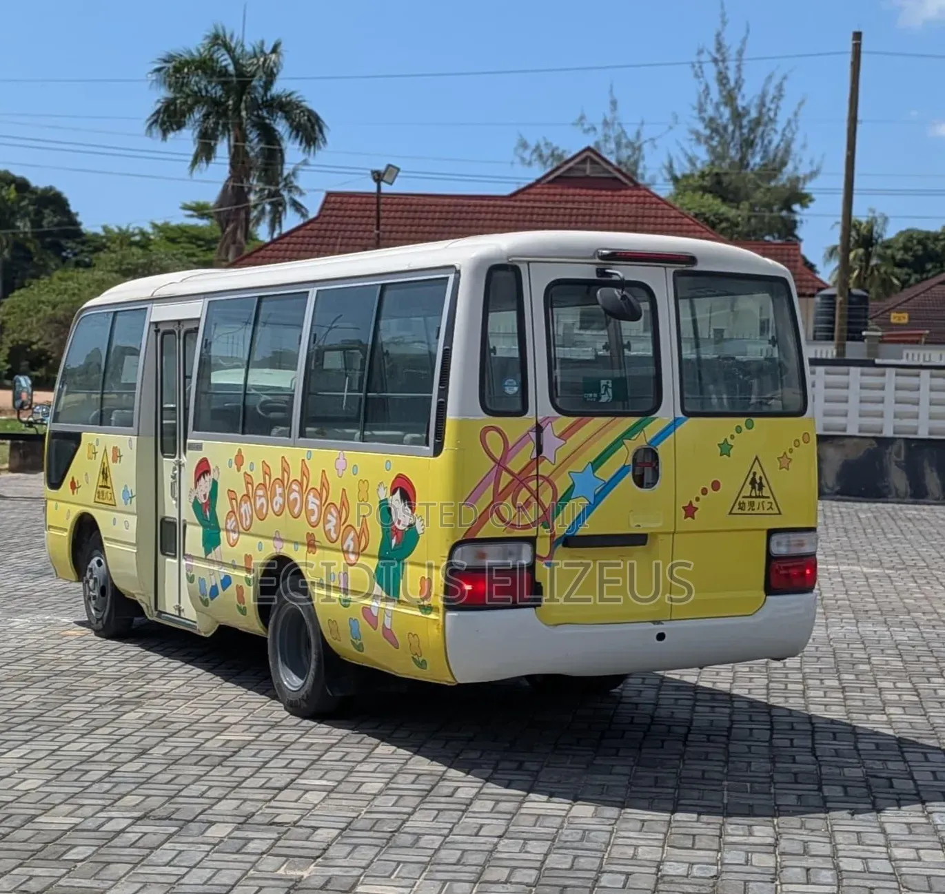 Toyota Coaster 2005 Yellow