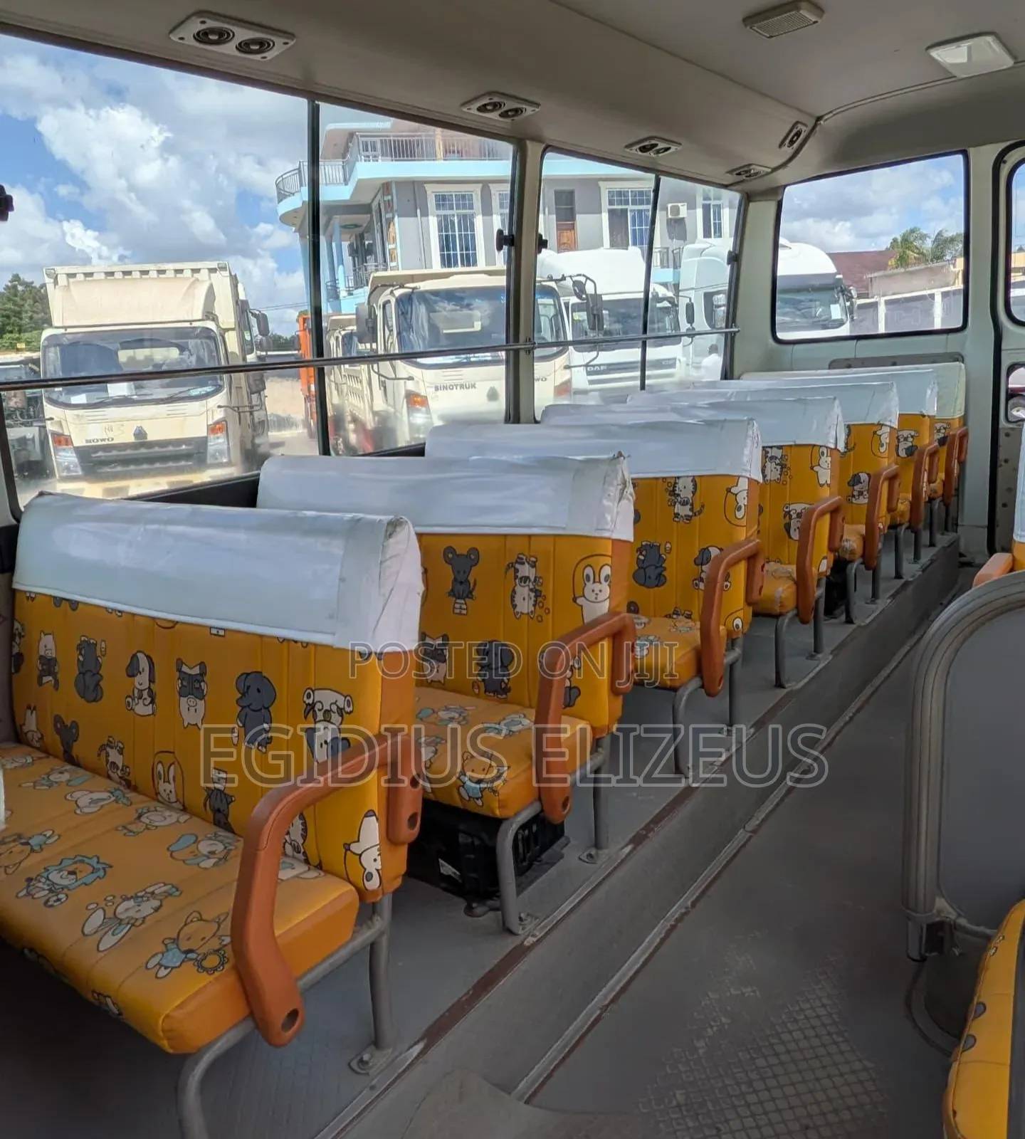 Toyota Coaster 2005 Yellow