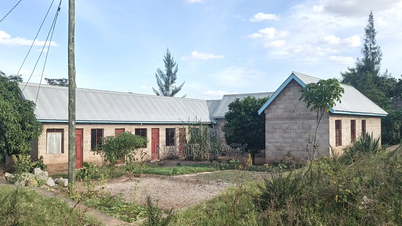 12bdrm House in Igoma for sale