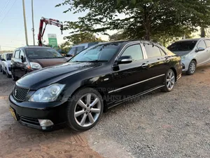 Toyota Crown Royale 2005 Black