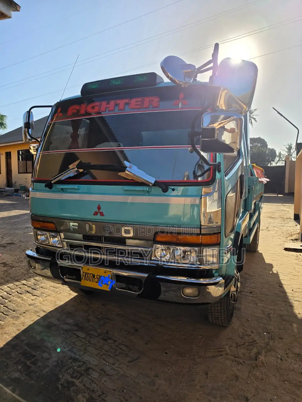 Fuso Tippa Chesses Namba