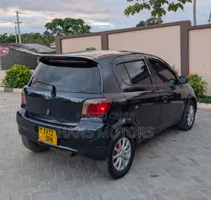 Toyota Vitz 2003 Black